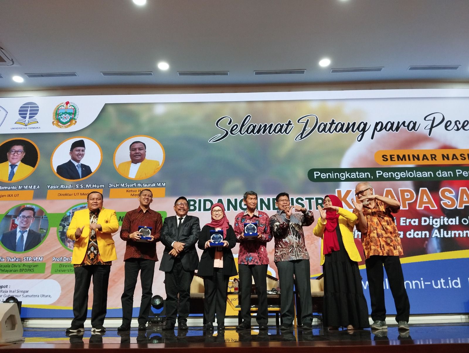 Seminar Nasional Optimalisasi Pengelolaan Perkebunan Kelapa Sawit