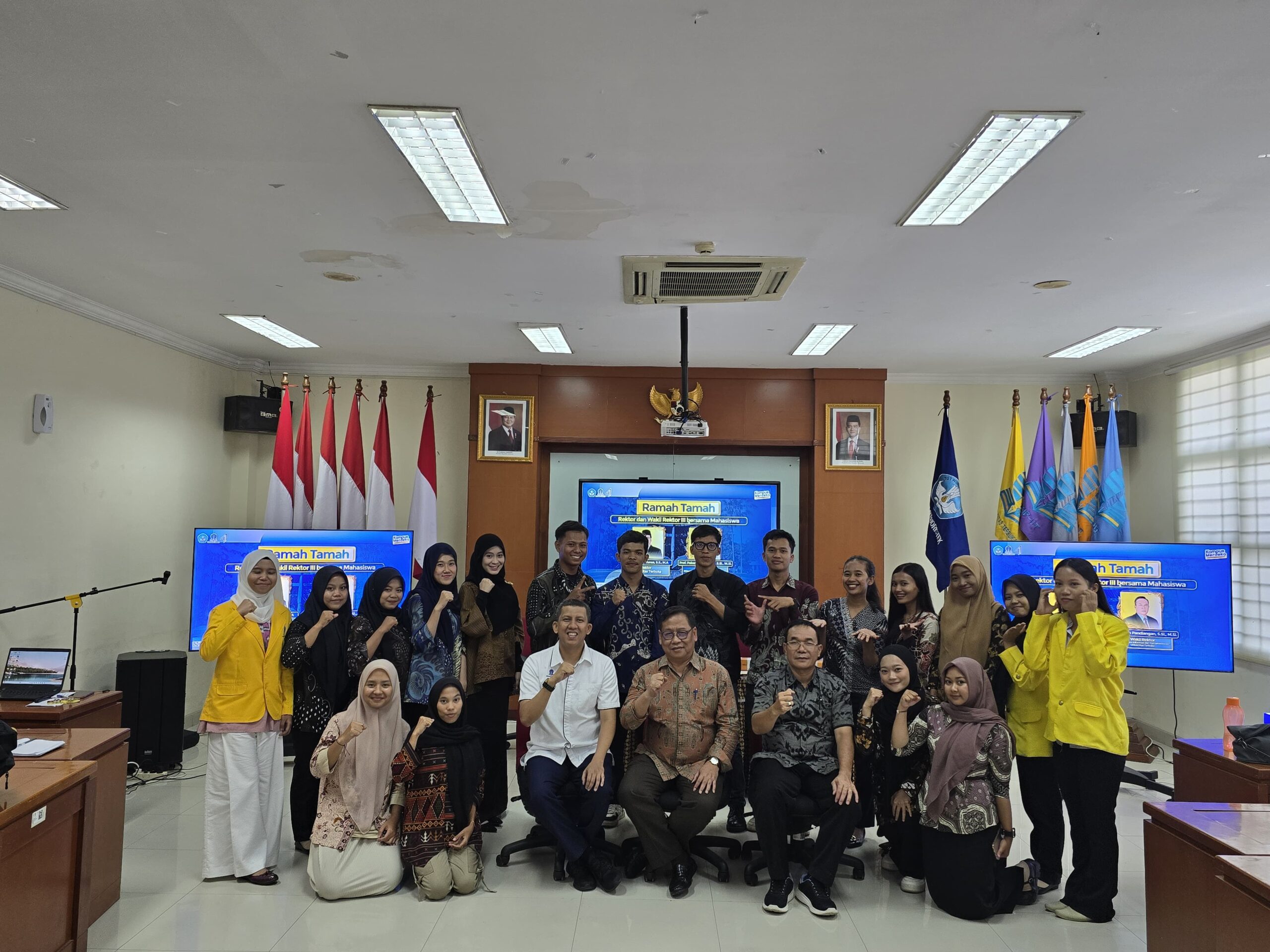 Ramah Tamah Rektor Universitas Terbuka Bersama Wakil Rektor 3 di Kantor UT Medan