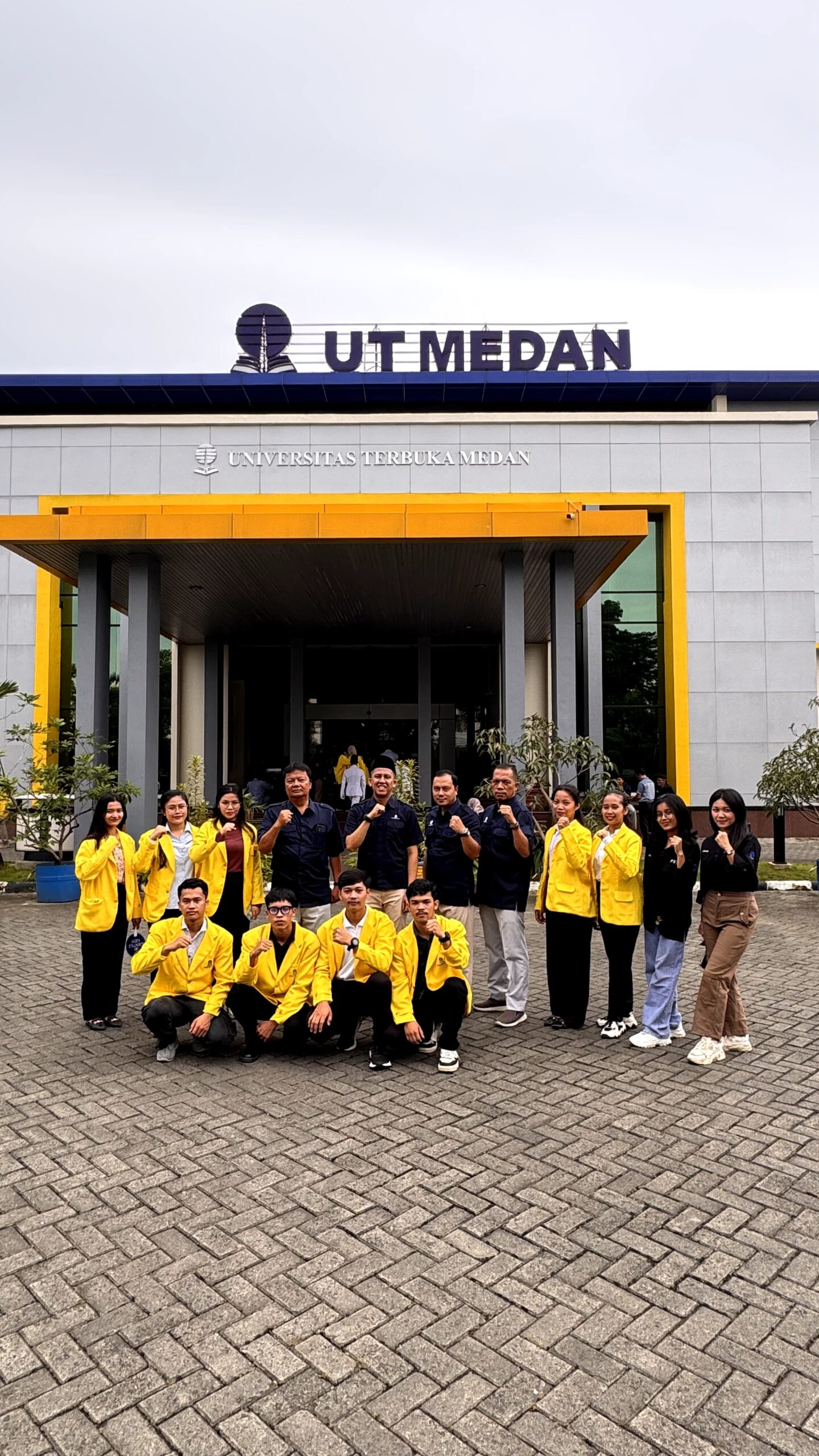 Upacara Peringatan Hari Kebangkitan Nasional ke-117 di UT Medan