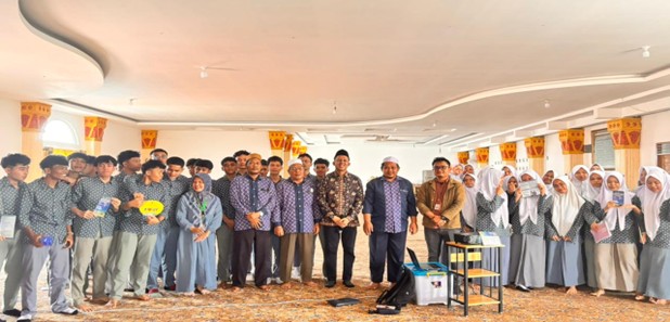 UT Medan Sosialisasikan Pendidikan Jarak Jauh kepada Santri Pesantren Al Kausar Al Akbar