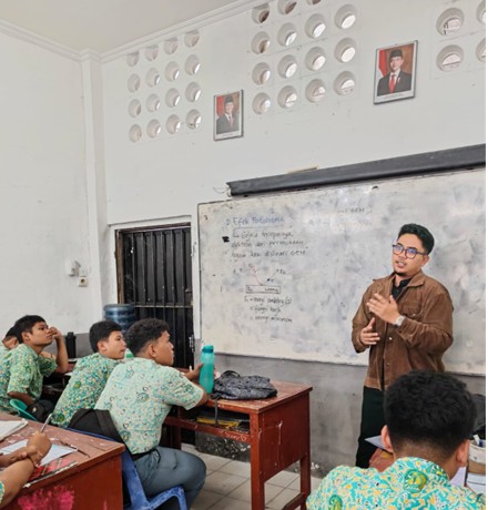 Kenalkan Kuliah Fleksibel Berbasis Digital, UT Medan Kunjungi SMAN 18 Medan