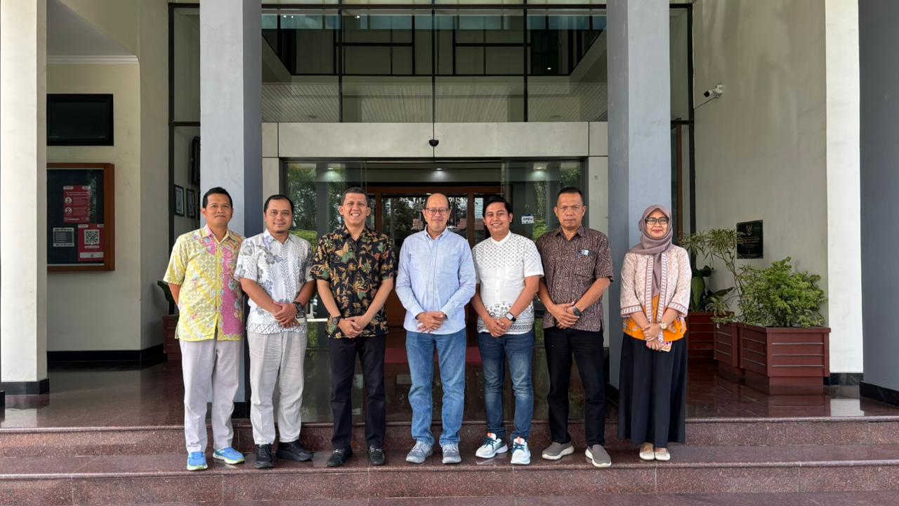 Perkuat Transformasi Digital, Pimpinan Universitas Terbuka Lakukan Silaturahmi dan Diskusi ke UT Medan