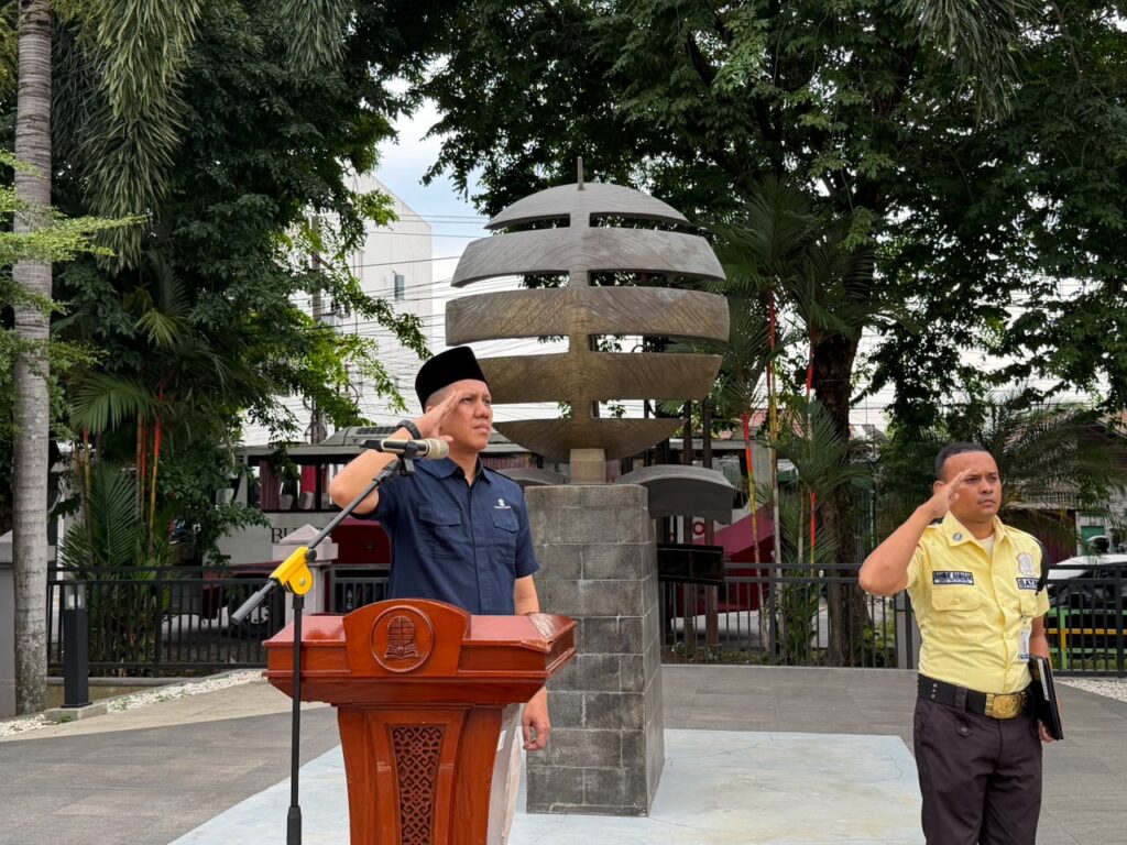 Teguhkan Komitmen terhadap Nilai-Nilai Kebangsaan, UT Medan Gelar Upacara Bendera Peringati Hari Lahir Pancasila